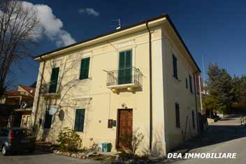 Aielli, Via Risorgimento. Casa indipendente in vendita. Dea Immobiliare Celano